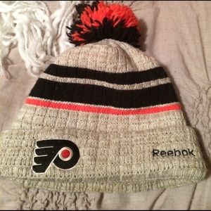 Warm flyers beanie